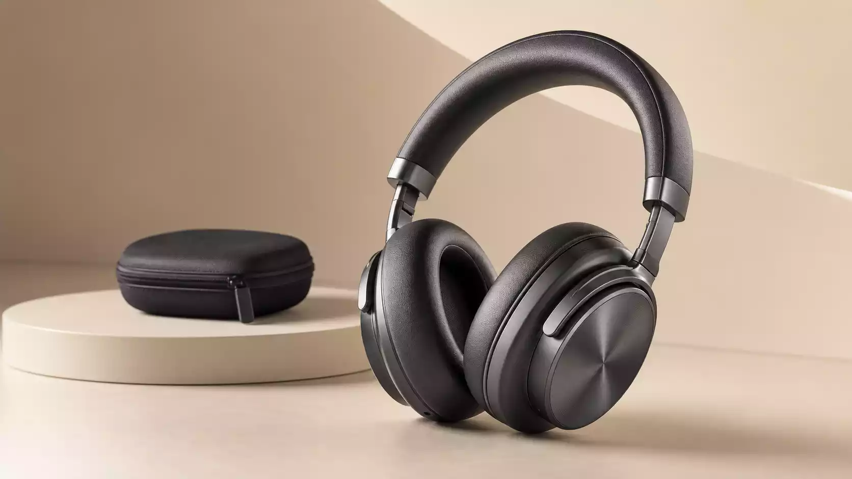 Photorealistic eCommerce 3D product rendering of premium wireless headphones